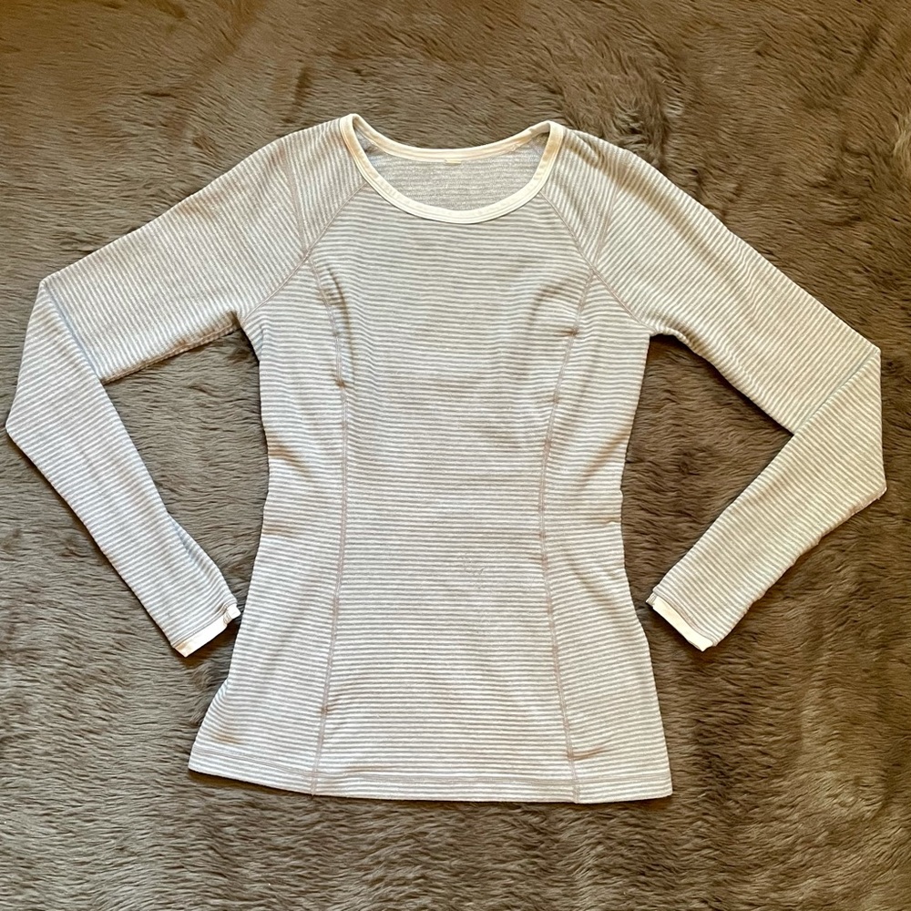 Lululemon Long Sleeve Thumb Holes Back Pocket 8 Women Gray Striped EUC Pullover
